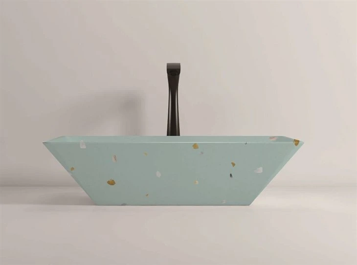 1 (6)(001)